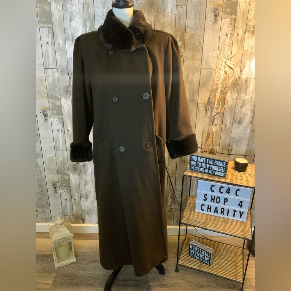 Luxurious Dark Brown Trench Coat with Faux Fur Trim
